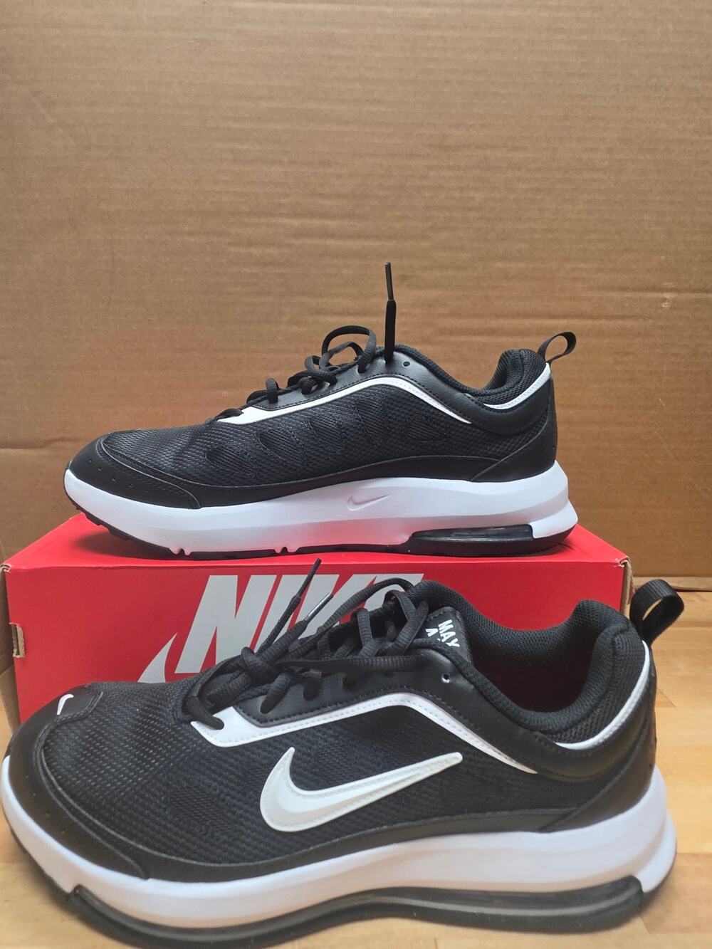 Nike Air Max AP Mens Size: 12